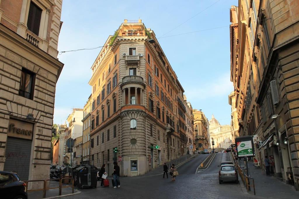 Near Colosseum By Varental 2Br + 1Sb Rom Exteriör bild